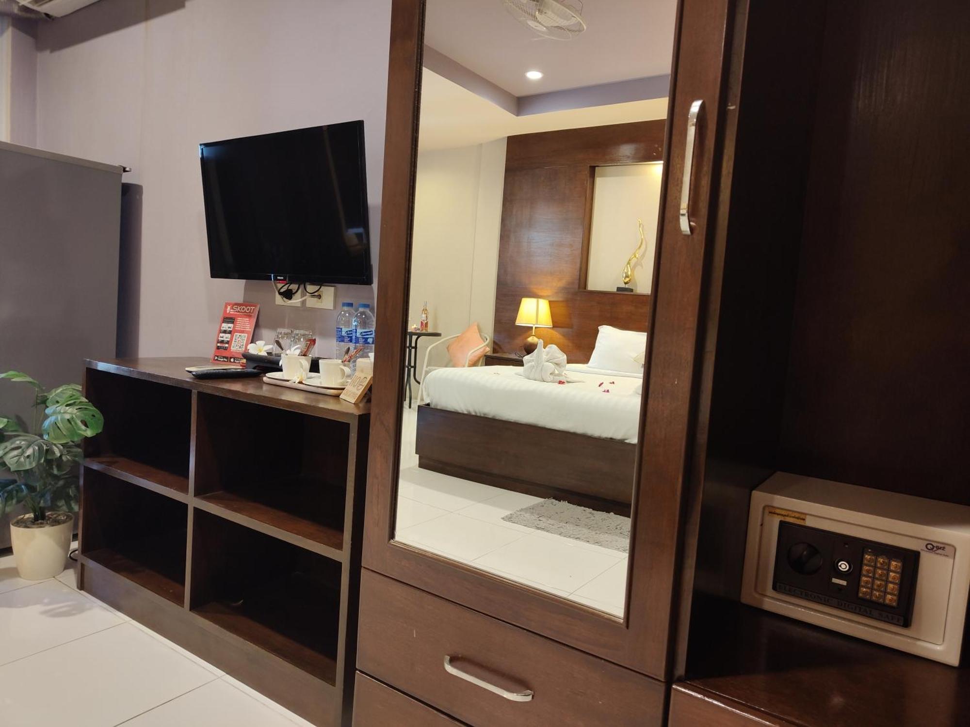 Purimas Resortel Rawai Екстериор снимка